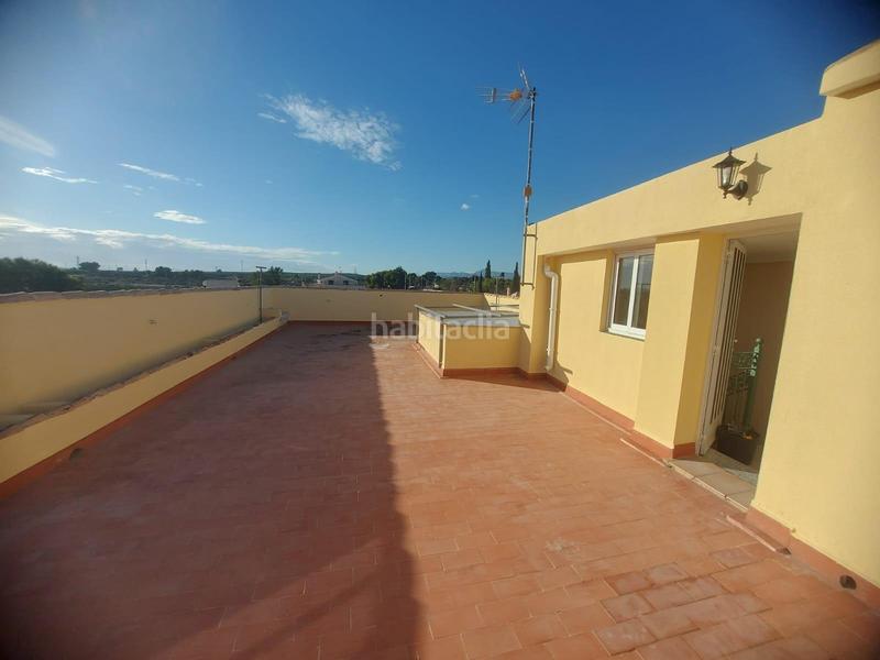 Foto 602dba57-9ec2-4a27-9858-9563842a9bbc. Casa vivienda unifamiliar en esquina de planta baja y alta con soláriumbarbacoa en Orihuela