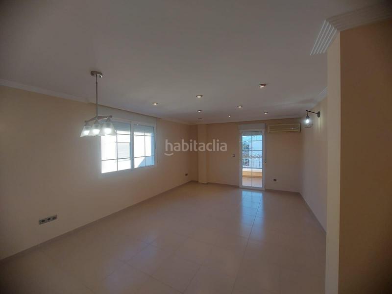 Foto 8897e857-1937-4649-8f52-bc236f942e0f. Casa vivienda unifamiliar en esquina de planta baja y alta con soláriumbarbacoa en Orihuela