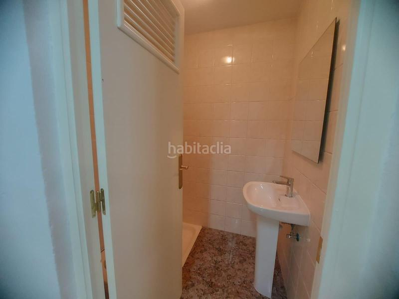 Foto da38137c-0b47-4947-97d7-54b1a512a1a7. Casa vivienda unifamiliar en esquina de planta baja y alta con soláriumbarbacoa en Orihuela