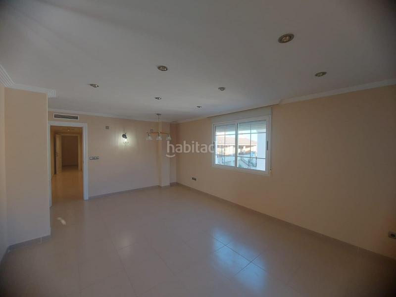 Foto f07137a0-258b-4308-948c-b7e0b663b4a8. Casa vivienda unifamiliar en esquina de planta baja y alta con soláriumbarbacoa en Orihuela