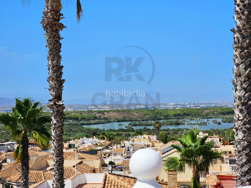 Foto 46c90d2a-6be3-49b7-baf5-3f5b60bc09d7. Chalet Monte y Mar bajo chalet independiente con piscina cerca del mar ! en Santa Pola
