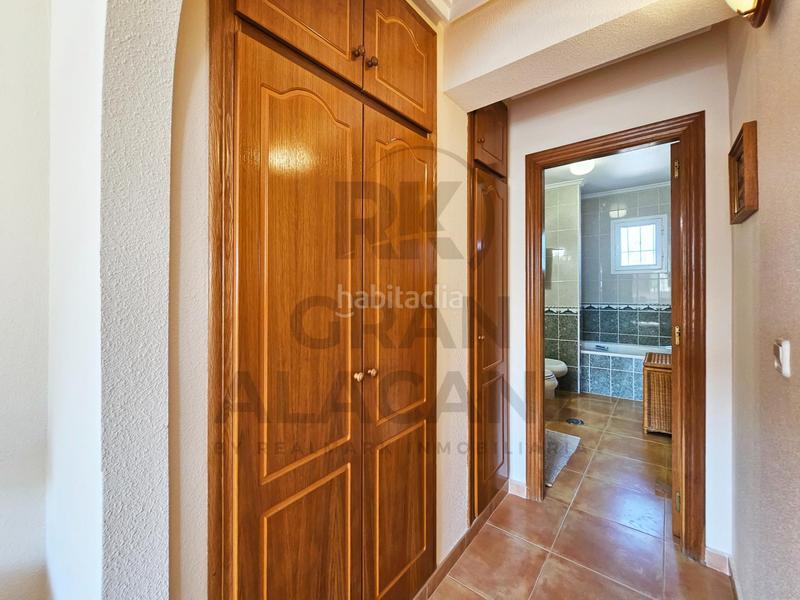 Foto 50674a92-2f07-4287-9fc9-1f51c17be31b. Chalet Monte y Mar bajo chalet independiente con piscina cerca del mar ! en Santa Pola