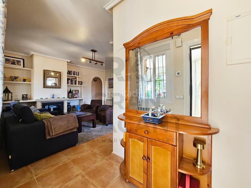Foto d25d54cf-d4f8-478d-8836-cbaeb3035378. Chalet Monte y Mar bajo chalet independiente con piscina cerca del mar ! en Santa Pola
