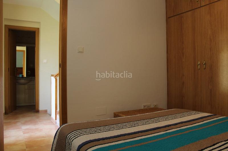 Foto c9b422eb-834a-44b3-ac30-2d1a42d54e0d. Casa te presentamos una oportunidad única para vivir en Santa Pola