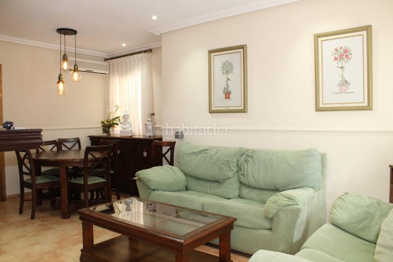 Foto edfdaadf-6ef0-4024-a4bc-62222e100a5e. Casa te presentamos una oportunidad única para vivir en Santa Pola