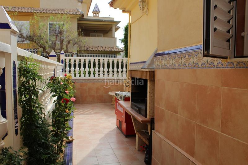 Foto fc4639a3-cbd7-439e-996f-57f2f41b24ec. Casa te presentamos una oportunidad única para vivir en Santa Pola
