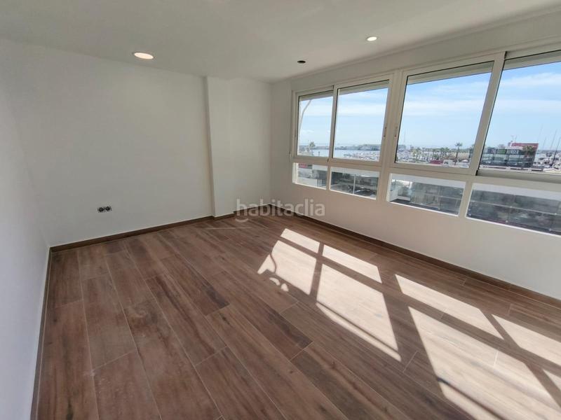 Foto 0d1a1549-ebfc-4fb4-8be5-bbb652e658ad. Appartement dans Centro Santa Pola