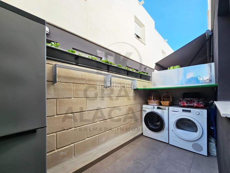 Foto c35f2b51-5520-4602-b1bf-cc9ce352f110. Maison avec parking piscine dans Monte y Mar Santa Pola