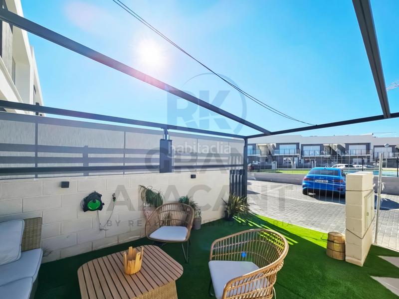 Foto 75573b7e-1c73-4f19-aa6b-79ad1e1ab3da. Casa con parcheggio piscina in Monte y Mar Santa Pola