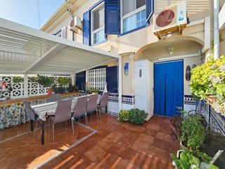 Maison  Rioja la. Chalet reformado con terraza, pérgola bioclimática y piscina com
