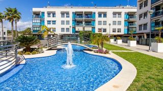 Apartment  Pintor sorolla. Moderno apartamento de 2 dormitorios con gran terraza, piscina y