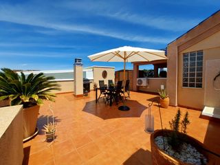 Àtic  Avenida polonia. Apartamento con terraza de 50m2 a 600m de la playa !!