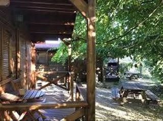 Casa en Yeste. Venta o alquiler con opcin a compra rentabilidad 60.000 anuale