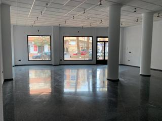 Lloguer Local Comercial a Hermanos pinzon  13. Local comercial en alquiler en elda