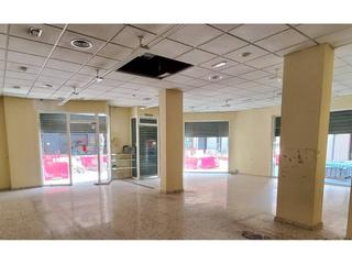 Miete Geschäftsraum in Alfonso xiii 44. Alquiler de local comercial en elda