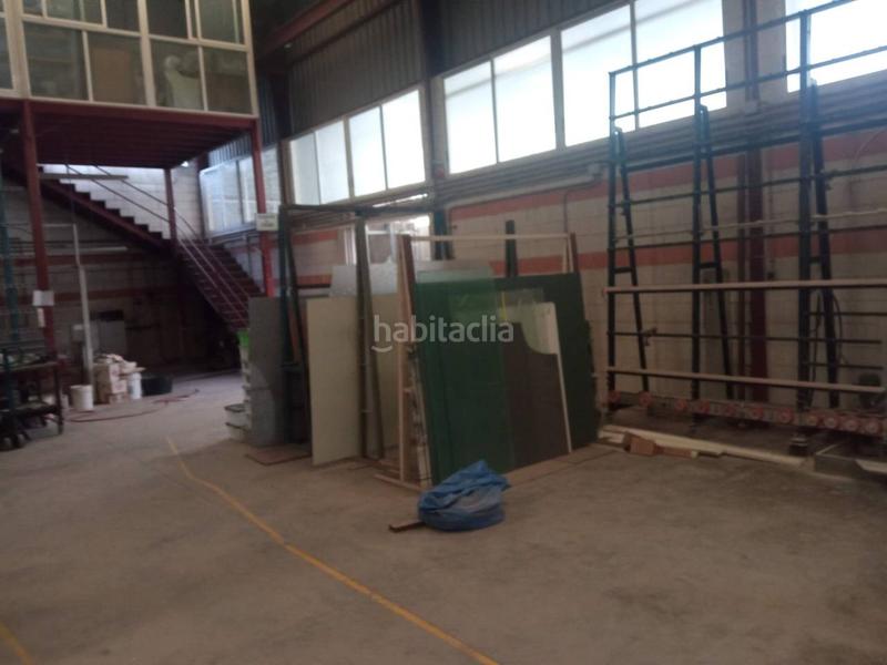 Foto eaab24d5-2f3c-4b79-b428-64915fe75d47. Nau industrial a Petrer