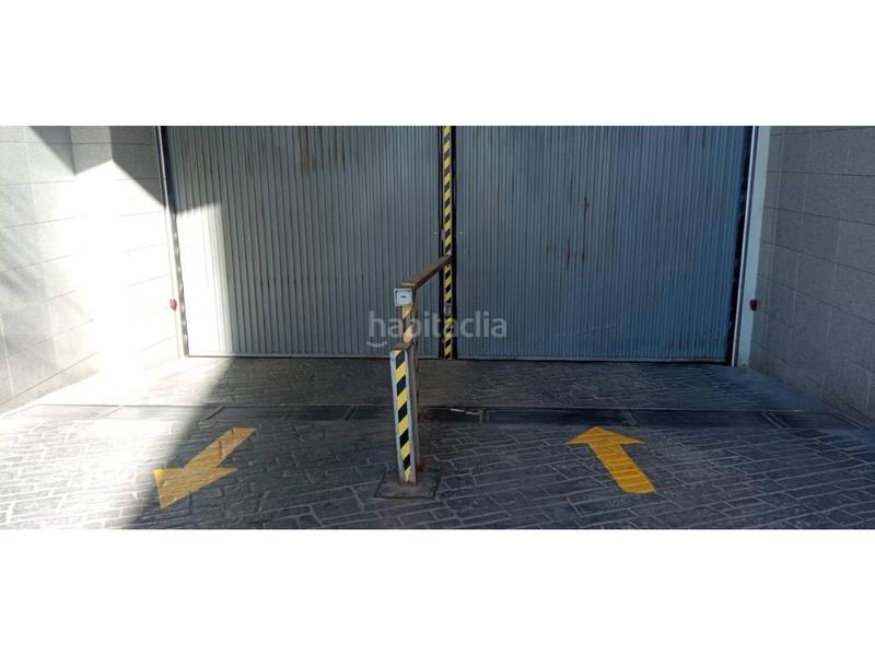 Foto f949bde7-e6af-41ae-8648-796889846c00. Parking coche en agualejas 2 venta de garaje en Las Trescientas-San Francisco-Ciudad Vergel Elda