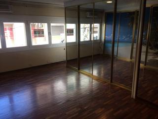 Business premise in Juan carlos i 28. Piso en venta en elda