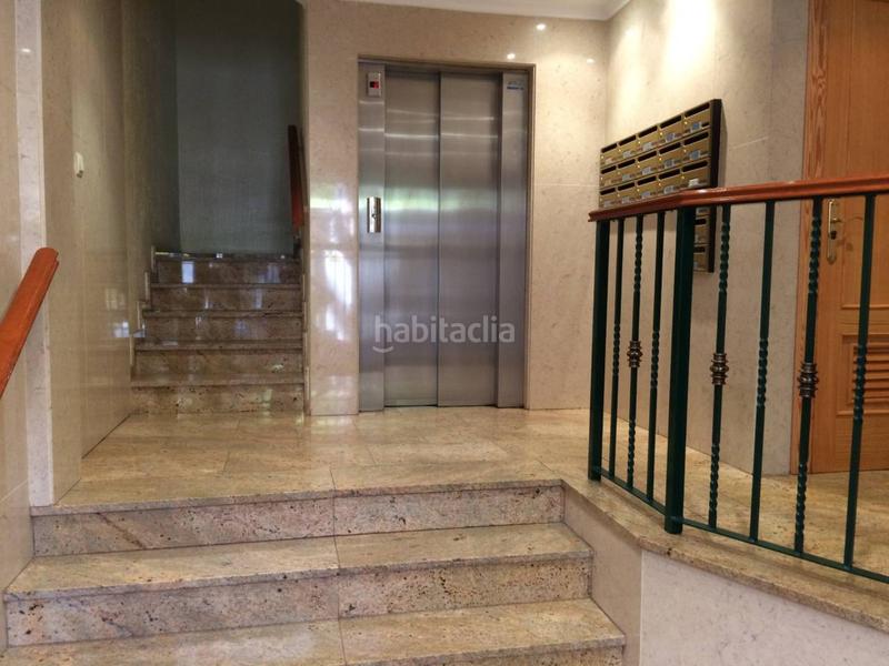 Foto ce821006-3e65-4ce9-80a4-d2cf45f32db8. Locale commerciale in juan carlos i 28 in Plaza Castelar - Mercado Central Elda