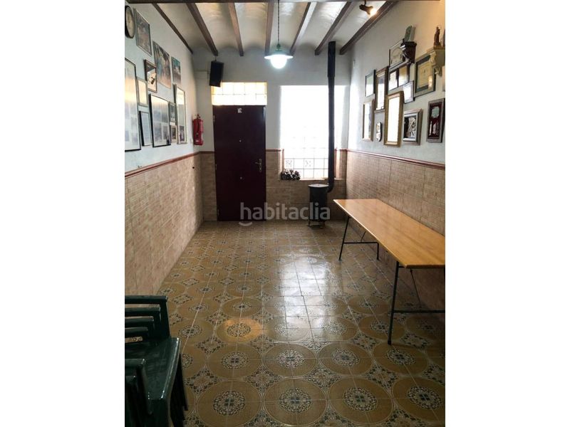 Foto 35270ac6-db04-4c75-bcb3-26ebc972d2bf. Local comercial a Centro Elda