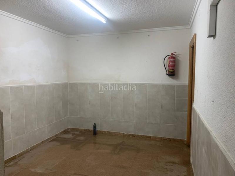 Foto e3562782-6220-4b0a-9557-13eea128b368. Local comercial se vende ampli local en Fraternidad Elda