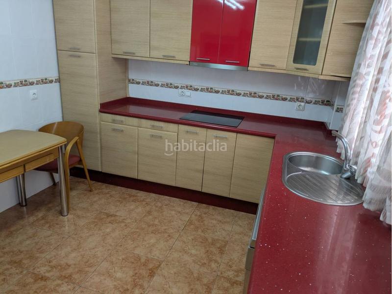 Foto f46618a9-81db-4d0c-aeb1-0a28b69463c7. Piso venta de piso en Plaza Castelar - Mercado Central Elda