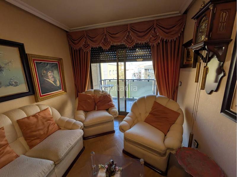 Foto cbb71a2e-793f-498b-a1ef-179134395121. Etagenwohnung in Plaza de Toros-Avenida Chapí-Trinquete Elda