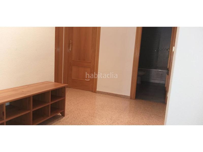 Foto 15c38343-24bf-4ac3-b48d-548f170c124e. Flat with parking in Centro Elda