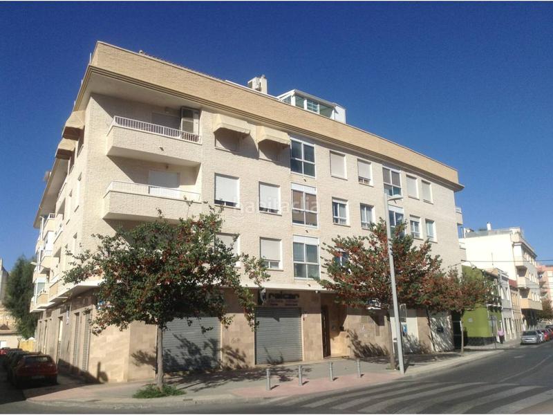 Foto d1fae579-e45d-40d8-a101-2523690e86d6. Flat with parking in Centro Elda