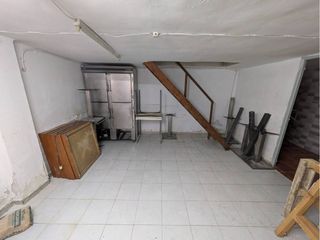 Miete Geschäftsraum in Calle murcia 9. Local en alquiler en elda