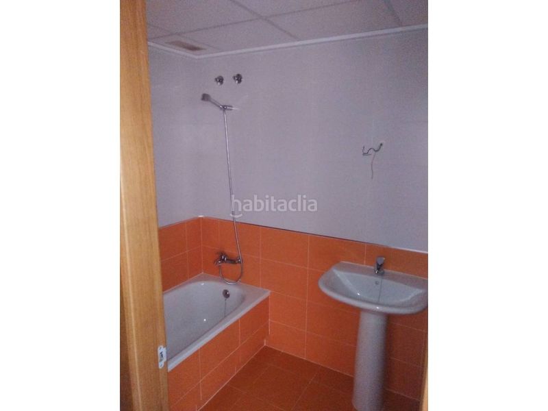 Foto 45ea8459-b824-42a4-8ed0-fd22bc5855b6. Pis amb aparcament a Las Trescientas-San Francisco-Ciudad Vergel Elda