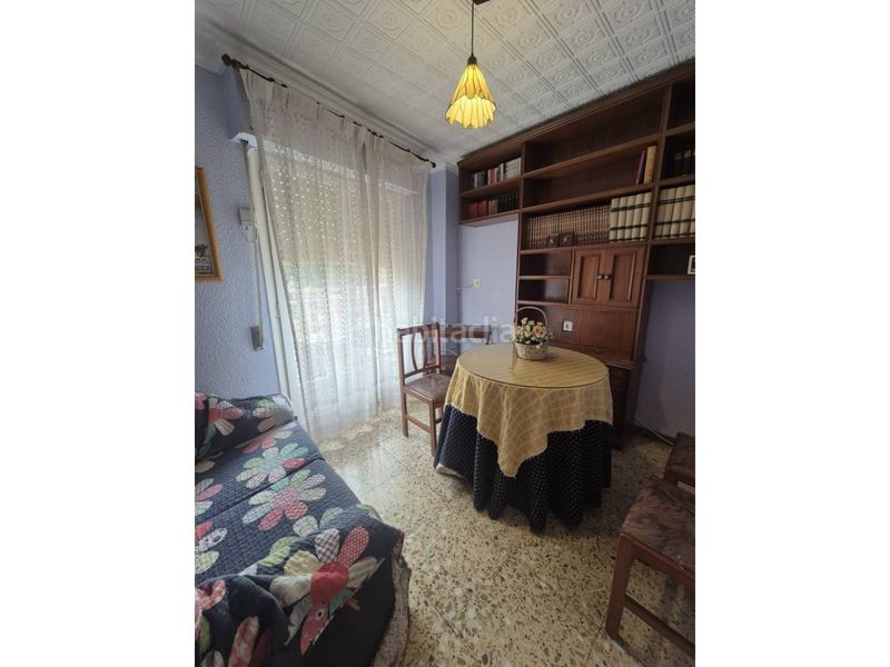 Foto f8b57057-dc05-4a85-ae2e-3b8626d32845. Pis a Centro Elda