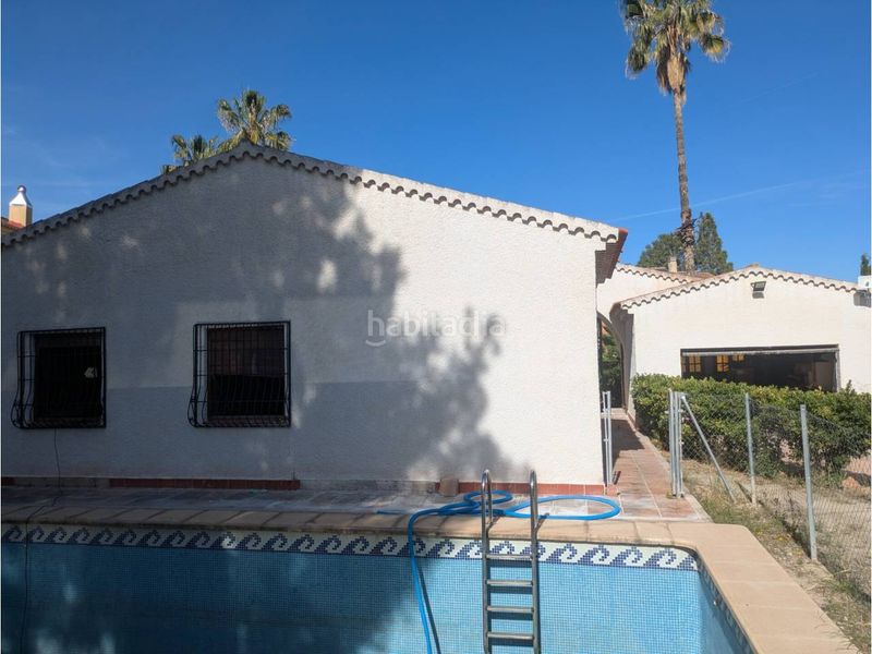 Foto 0eb21813-7105-4c13-9d5c-6fba11c6d809. Xalet amb aparcament piscina a Campo Alto-Club de Campo Elda