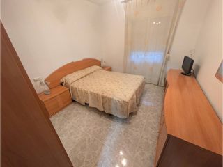 Rent Flat  Calle maestro estruch. Piso en alquiler en elda, cómodo y funcional