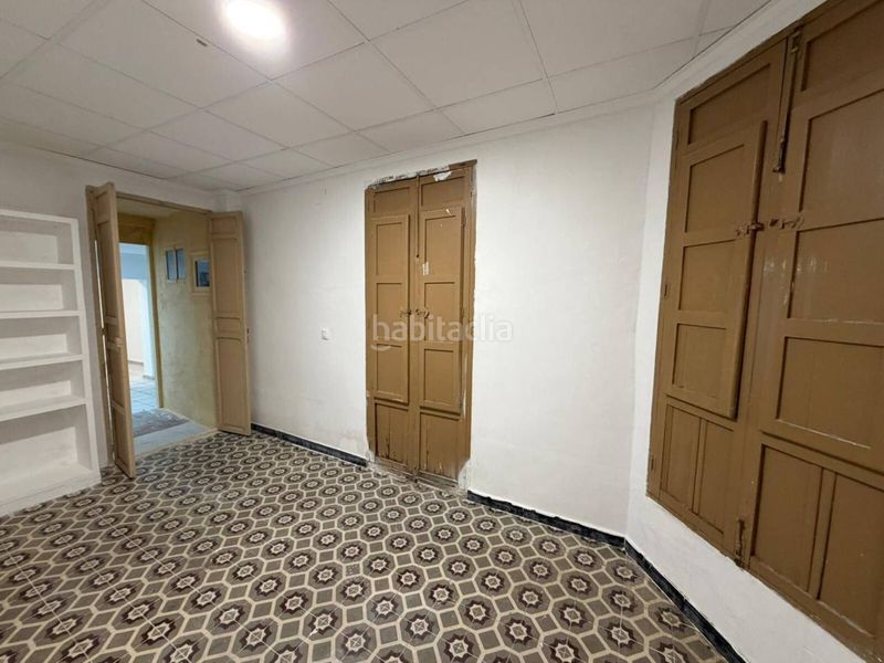 Foto b9deb940-a542-4ac7-9476-3dfae3e7b46b. Casa a Centro Elda
