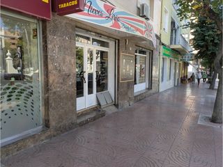 Business premise  Calle padre manjón. Local comercial en venta en elda