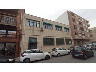 Nau industrial a Virgen de los desamparados 27. Nave comercial en venta en elda