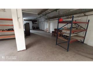 Business premise  Fundadores del calzado. Local en venta en elda