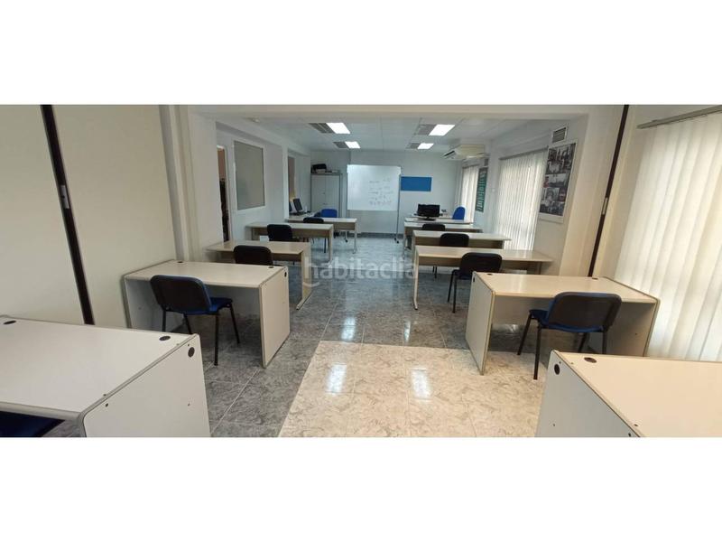 Foto 6d77a4e5-dfaa-45a2-bec8-83eb44eda518. Bureau dans jaime balmes 68 dans Petrer