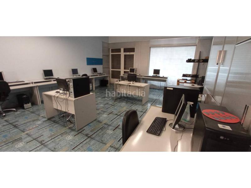Foto 89f15c4b-1724-4eab-b763-fc852651cd6d. Bureau dans jaime balmes 68 dans Petrer