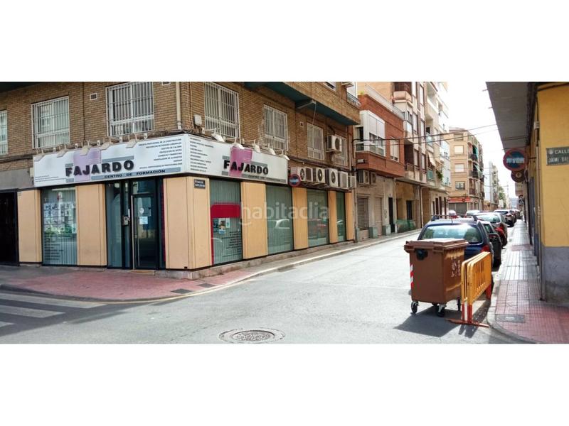 Foto c53b84e5-6128-430a-bf64-89e8df806564. Bureau dans jaime balmes 68 dans Petrer