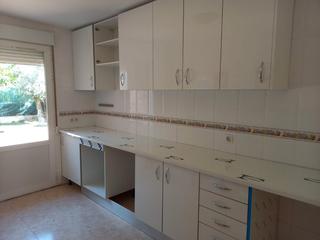 Casa aparellada a Calle antonio gala 25. Ref. 0577 +venta inmobiliaria, pone a disposición la venta de es
