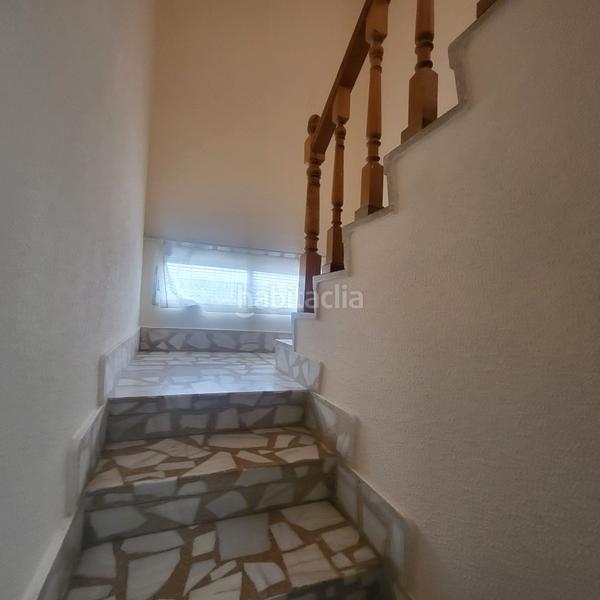 Foto bb3973e5-bec7-4867-bb11-b939a740e230. Casa amb calefacció aparcament a Los Robles Seseña