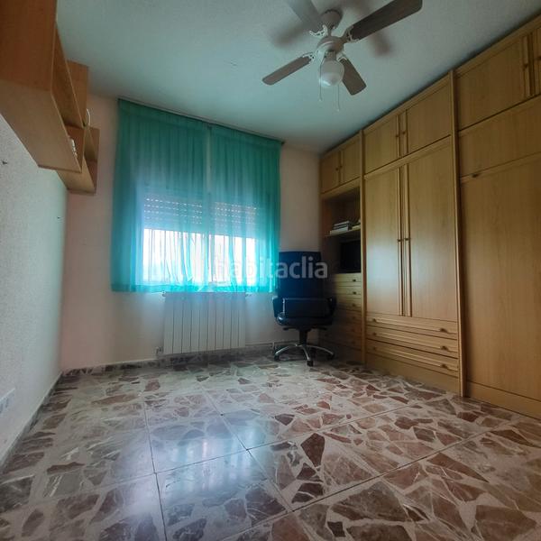 Foto d0b0388f-75b2-4e79-bf45-03a415fc7e86. Casa amb calefacció aparcament a Los Robles Seseña