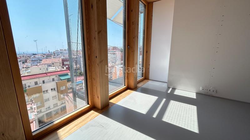 Foto 0f68c84f-9b20-4378-893a-c71728f34909. Àtic amb calefacció a Guinardó Barcelona