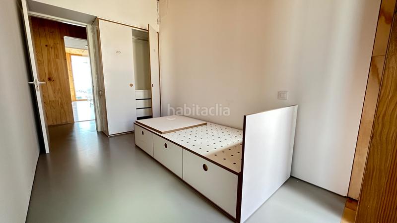 Foto 15dcb201-39c6-4f9c-9561-905df29f6207. Àtic amb calefacció a Guinardó Barcelona