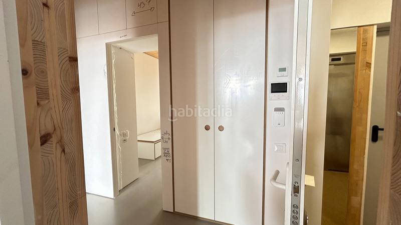 Foto 5bb8e513-e42f-4a53-a40f-66b3b307eea5. Àtic amb calefacció a Guinardó Barcelona