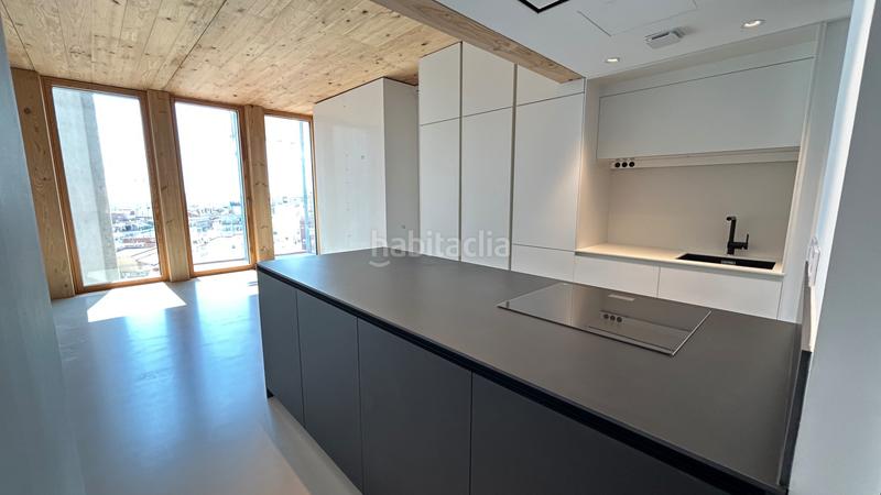 Foto 83fb585d-177e-4846-a235-c9d90188087b. Àtic amb calefacció a Guinardó Barcelona