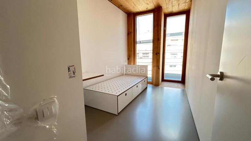 Foto 8e0a452d-1a21-4bf4-b43f-eb3c940e323b. Àtic amb calefacció a Guinardó Barcelona