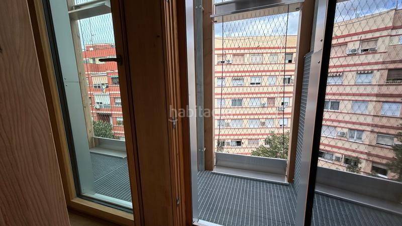 Foto e209ada5-43de-450b-9a0d-7af07ae6d52e. Àtic amb calefacció a Guinardó Barcelona